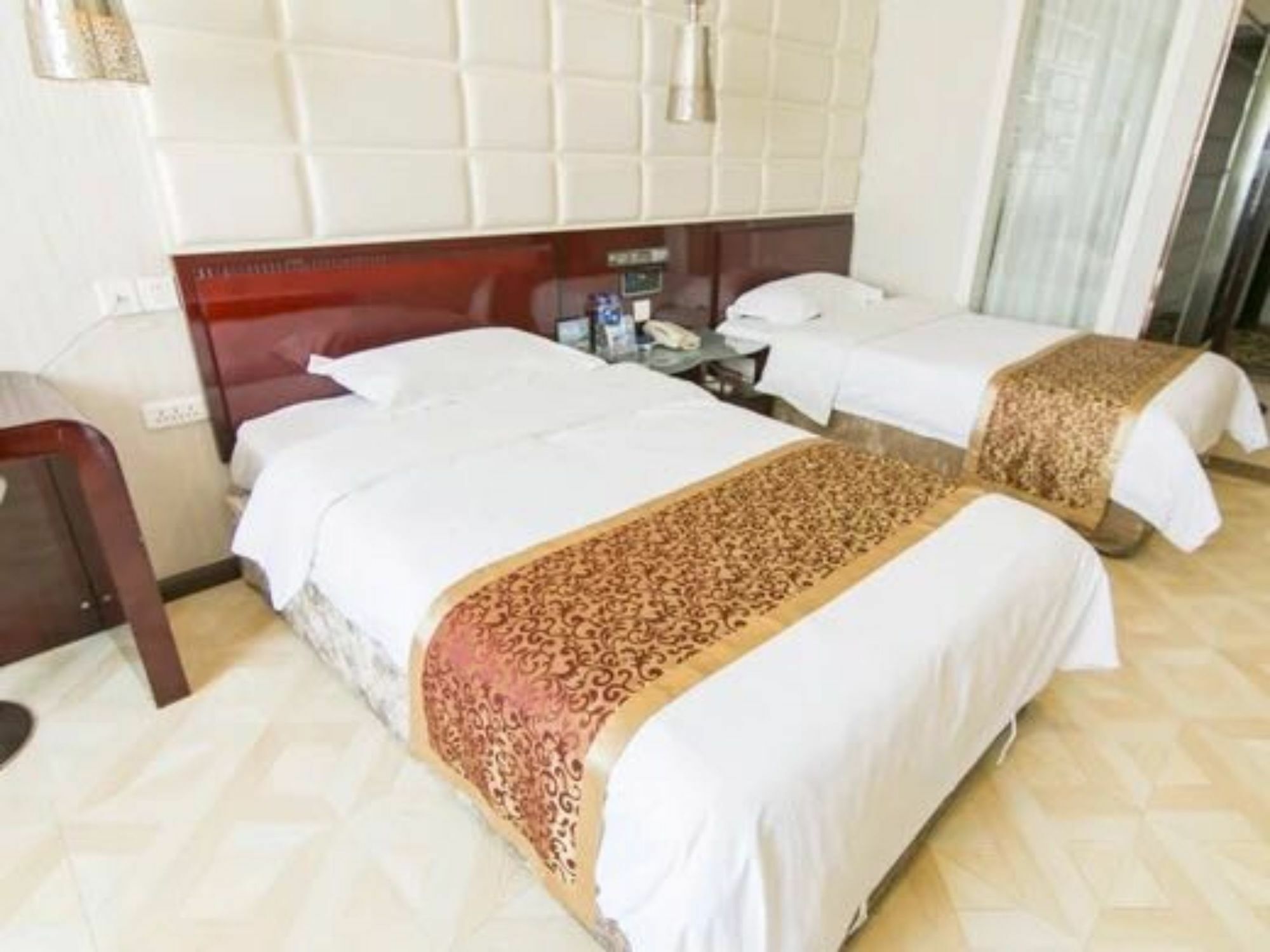 Tianjin Bindao Business Hotel Binhai  Exterior photo